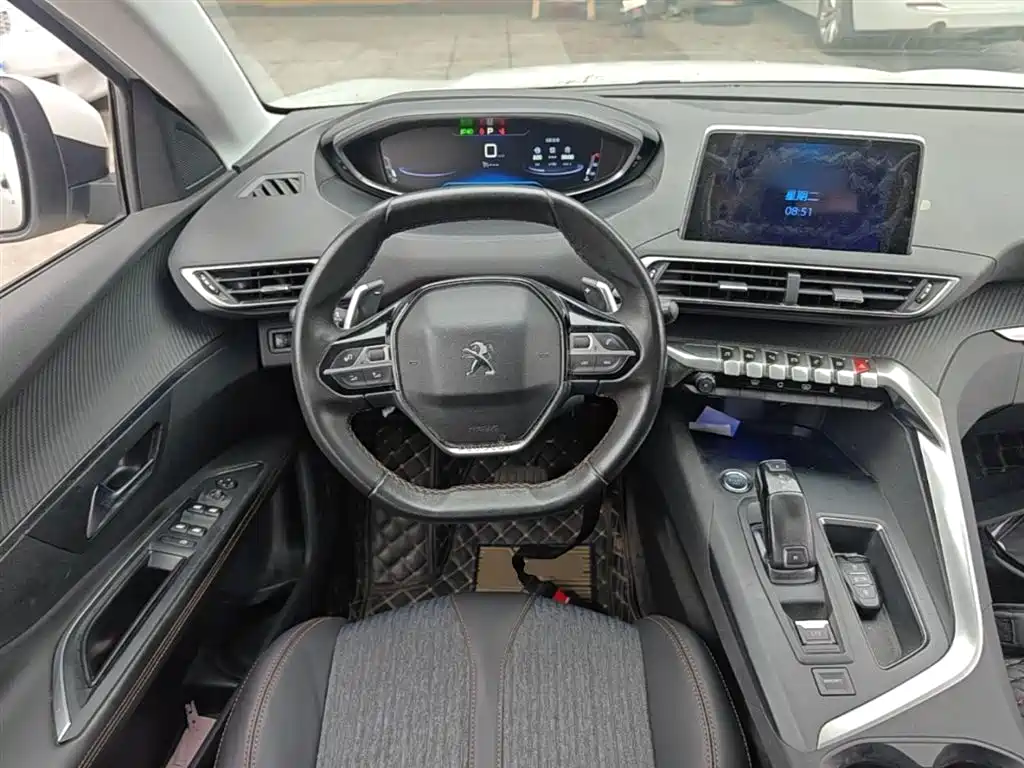 Peugeot 5008 2017 350THP 7-seat Elite Edition фото 11