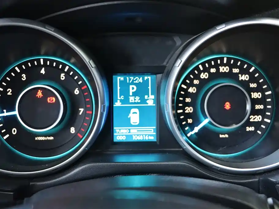 BAIC Senova X65 2015 2015 2.0T Automatic Luxury