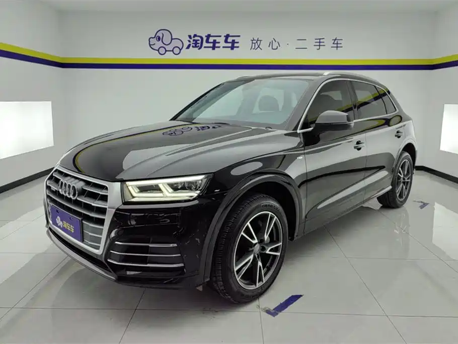 Audi Q5L 2018 45 TFSI Exclusive Fashion (China V)