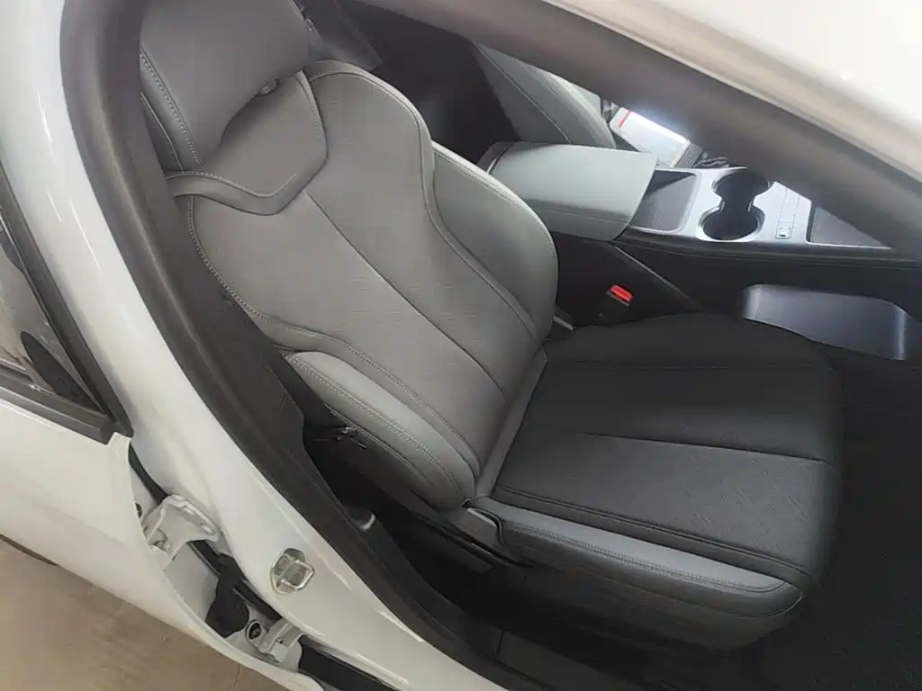 BYD Qin PLUS 2026 2026 DM-i Smart Edition 128KM Progressive