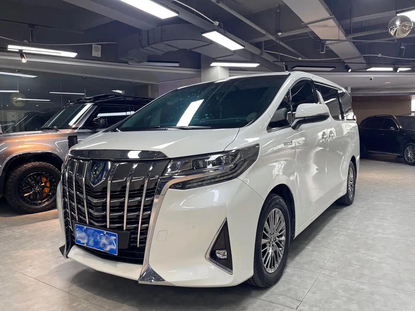 Toyota Alphard 2021 Hybrid 2.5L Luxury
