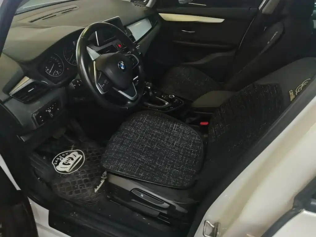 BMW 2 Series Gran Tourer 2015 218i Leading фото 15
