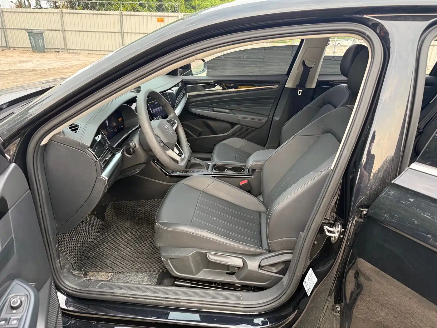 Volkswagen Passat 2024 280TSI Business Edition фото 5