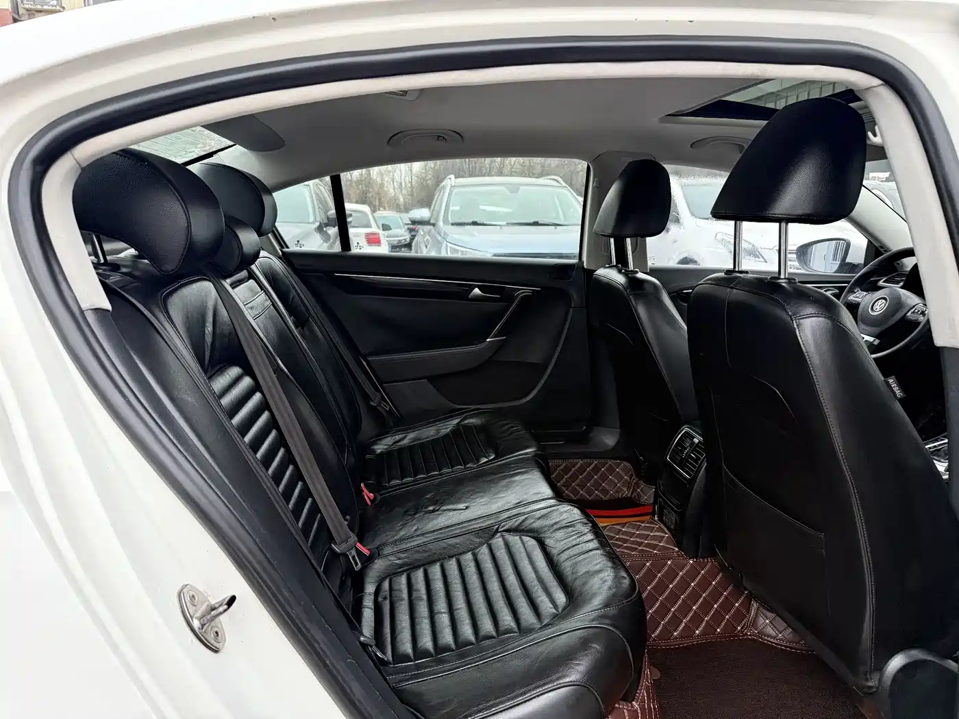 Volkswagen Magotan 2012 1.8TSI Luxury фото 6
