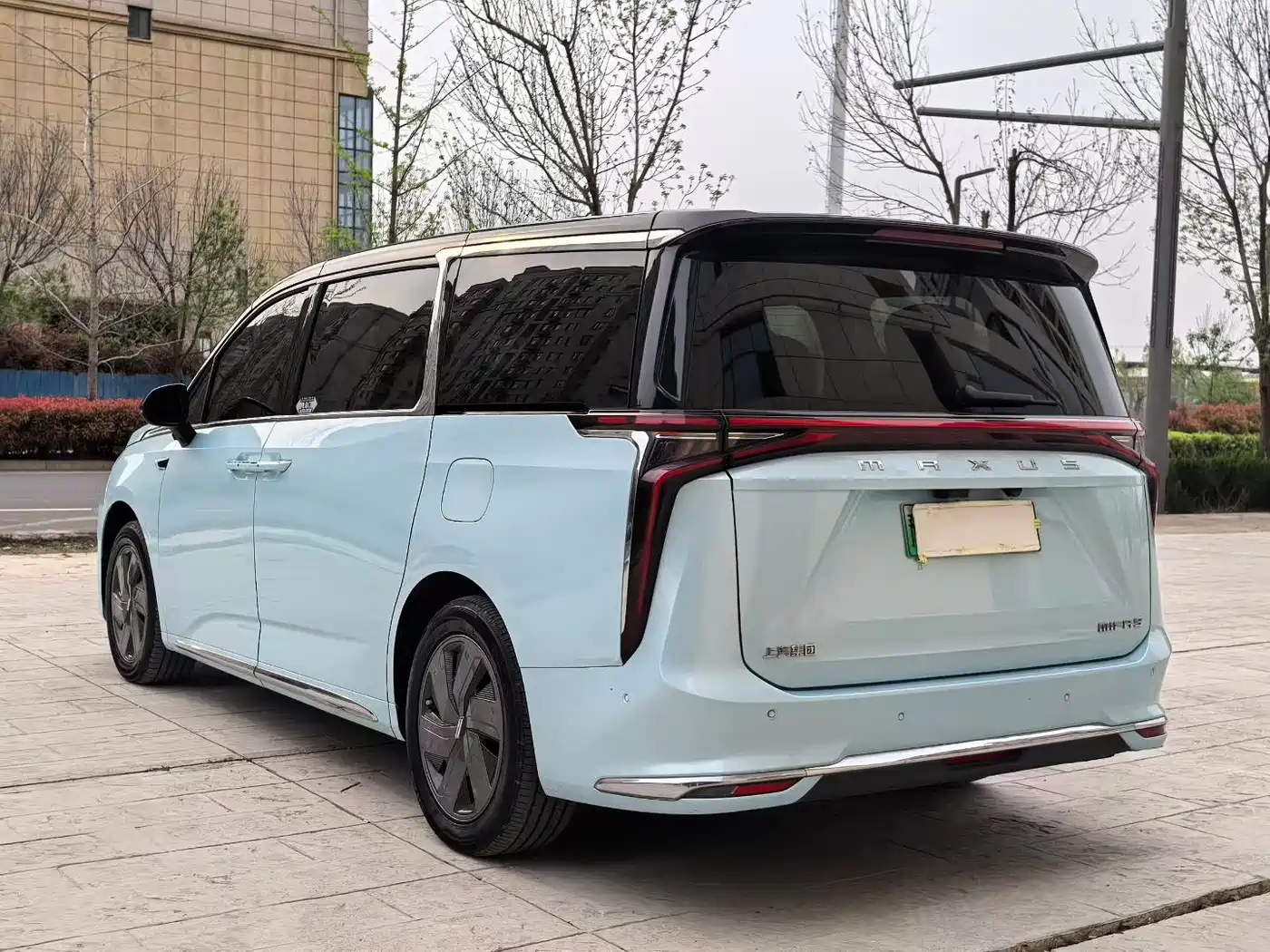 SAIC MAXUS EVERYONE 9