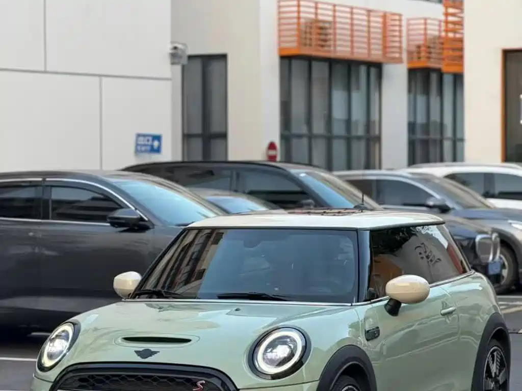 Similar car