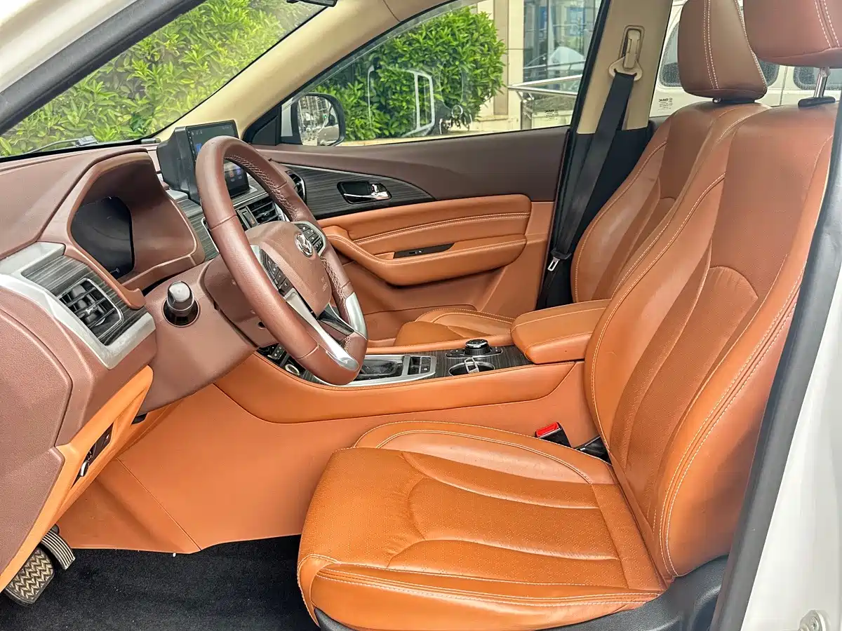 BAIC Huansu S7 2018 2018 1.5T Automatic Premium