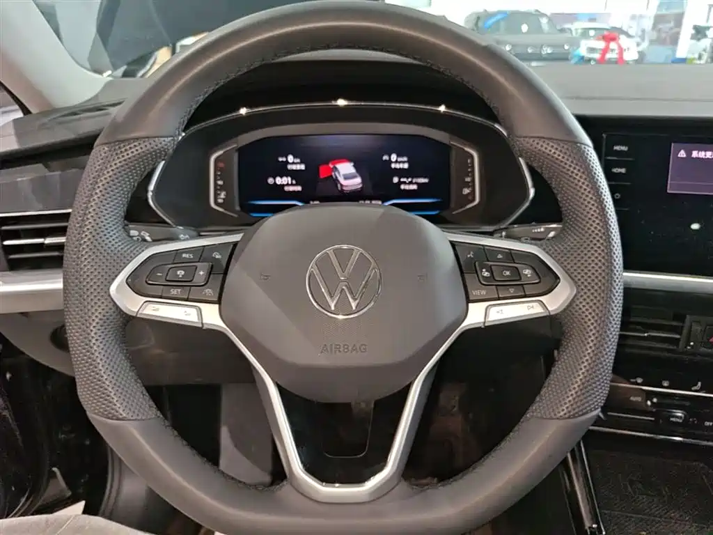 Volkswagen Passat 2025 Outstanding 380TSI Starlight Dragon Glory Edition фото 11