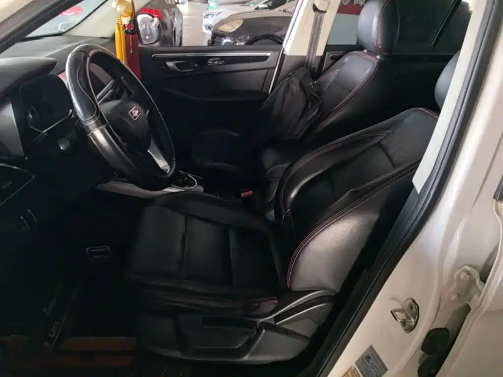 Zotye Damai X5 2015 2015 1.5T CVT Landlord China V