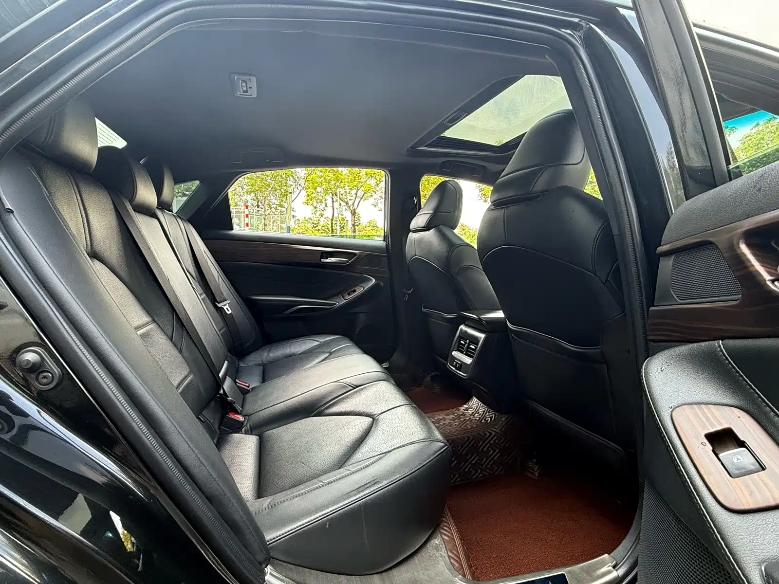 Фото 20 - Toyota Avalon