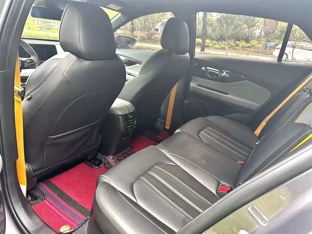GAC Trumpchi Trumpchi Emkoo 2023 270T DCT J16 Edition фото 8