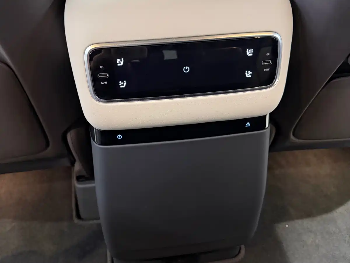 Li Auto MEGA 2024 2024 Ultra