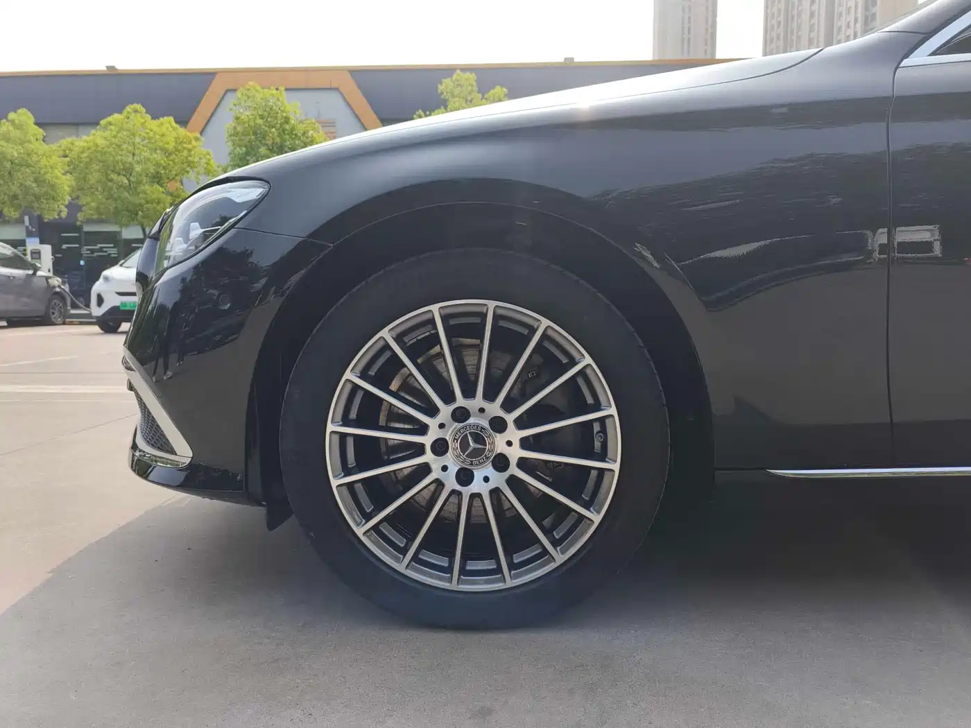 Mercedes-Benz E-Class 2023 E 260 L фото 13