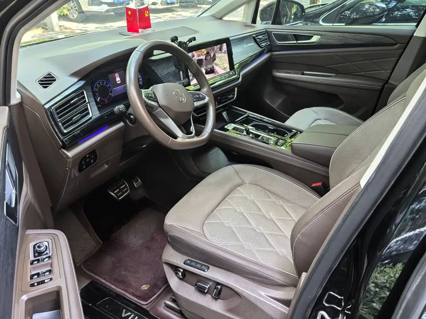 Volkswagen Viloran 2024 2023 380TSI Premium Edition