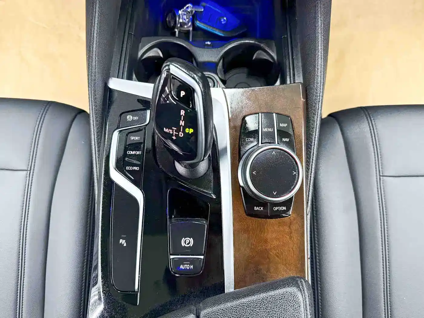 BMW 5 Series 2018 525Li Luxury Package фото 21