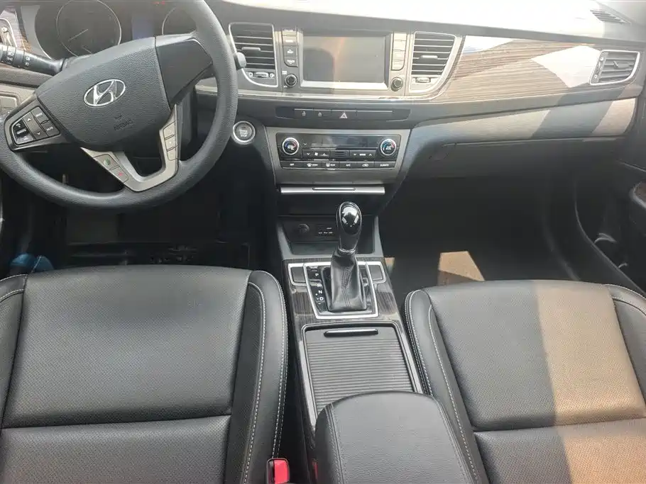Hyundai Mistra 2016 1.6T Automatic Smart GLS фото 16