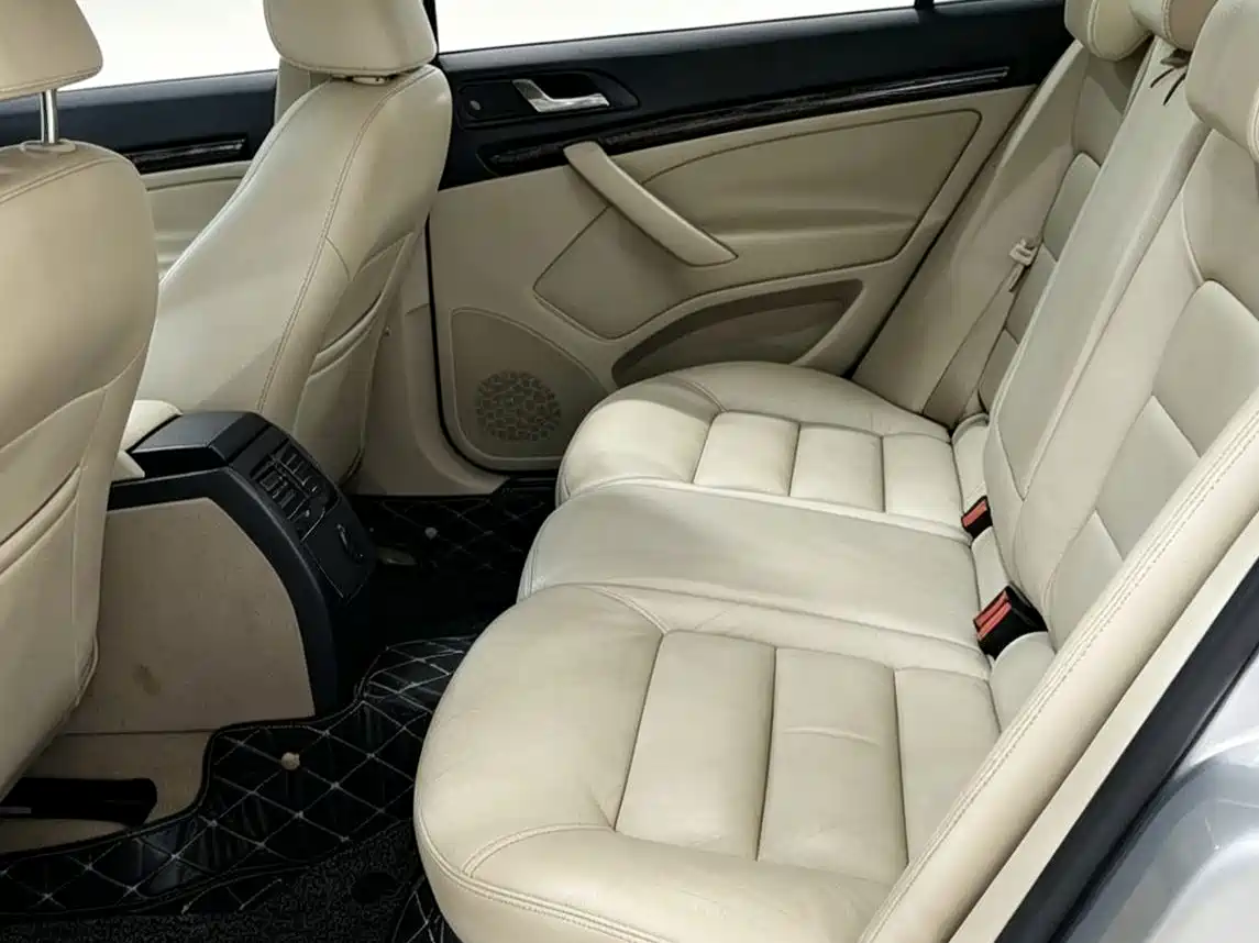 Фото 7 - Škoda Octavia