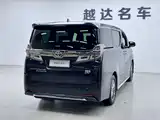 Фото 19 - Toyota Vellfire