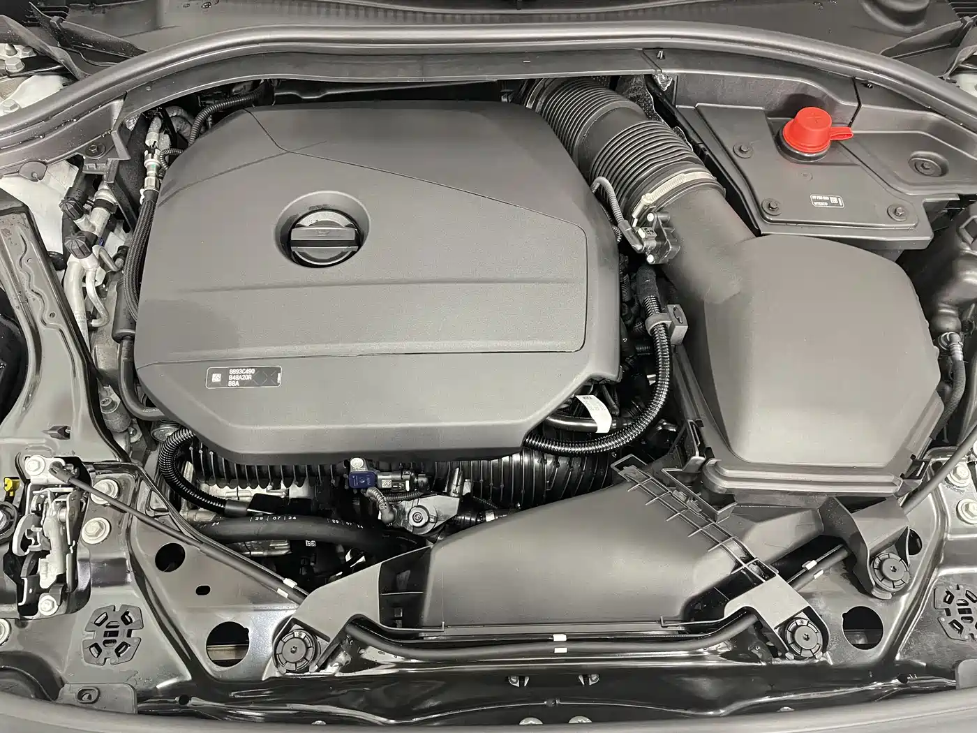 BMW 2 Series 2025 225L M Sport Package фото 14