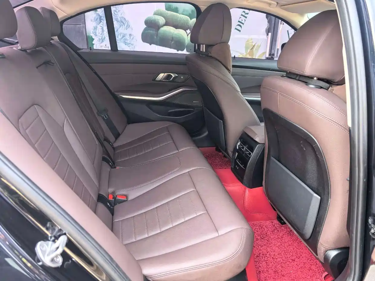 BMW 3 Series 2020 330i M Sport Blackout Package фото 7