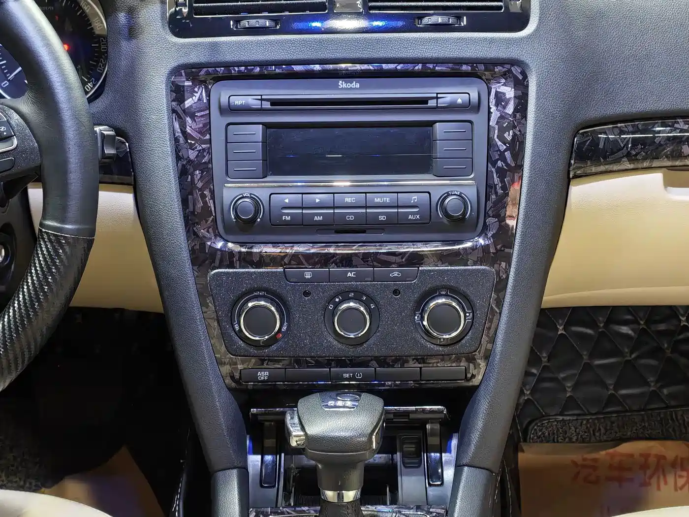 Фото 9 - Škoda Octavia