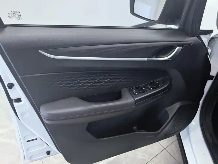 Geely Vision X3 2022 2021 PRO 1.5L CVT Premium