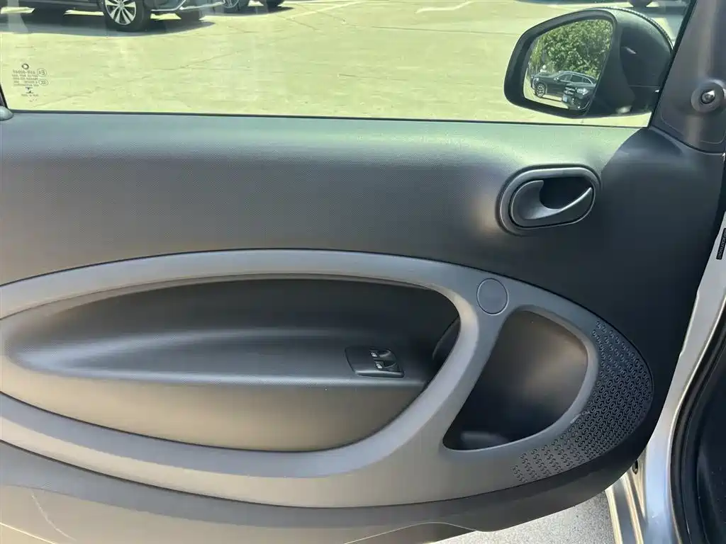 smart fortwo 2015 2015 1.0L 52kW Hardtop Passion Edition