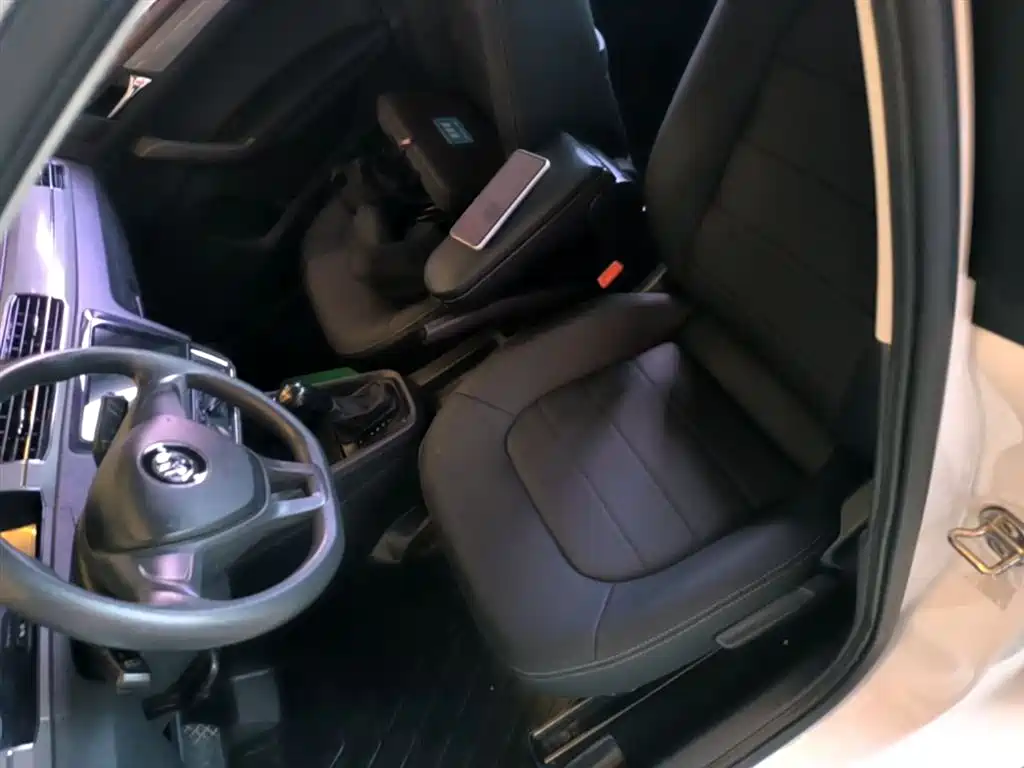 Volkswagen Santana 2017 Gran Santana 1.6L Auto Trendline фото 15