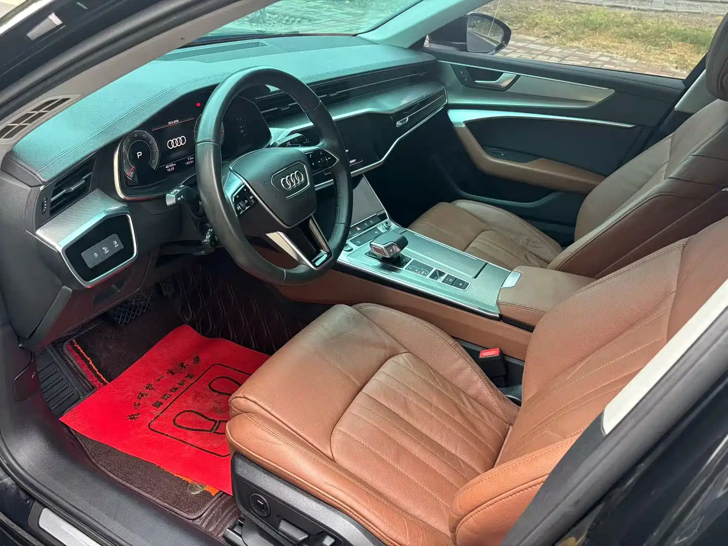 Фото 4 - Audi A6L