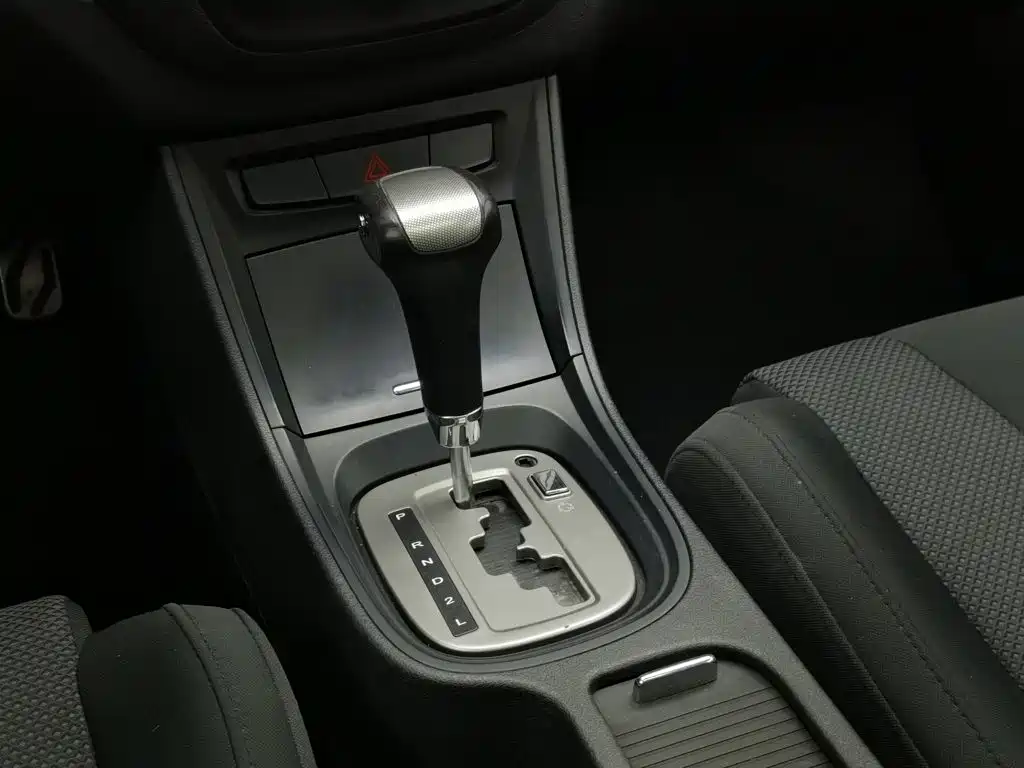 MG MG5 2013 2012 1.5L Automatic Luxury Edition