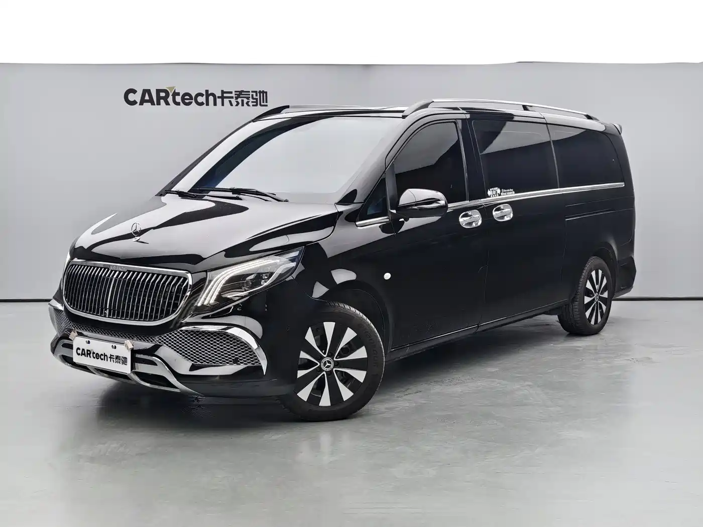 Mercedes-Benz Vito 2023 2.0T Business 7-Seater