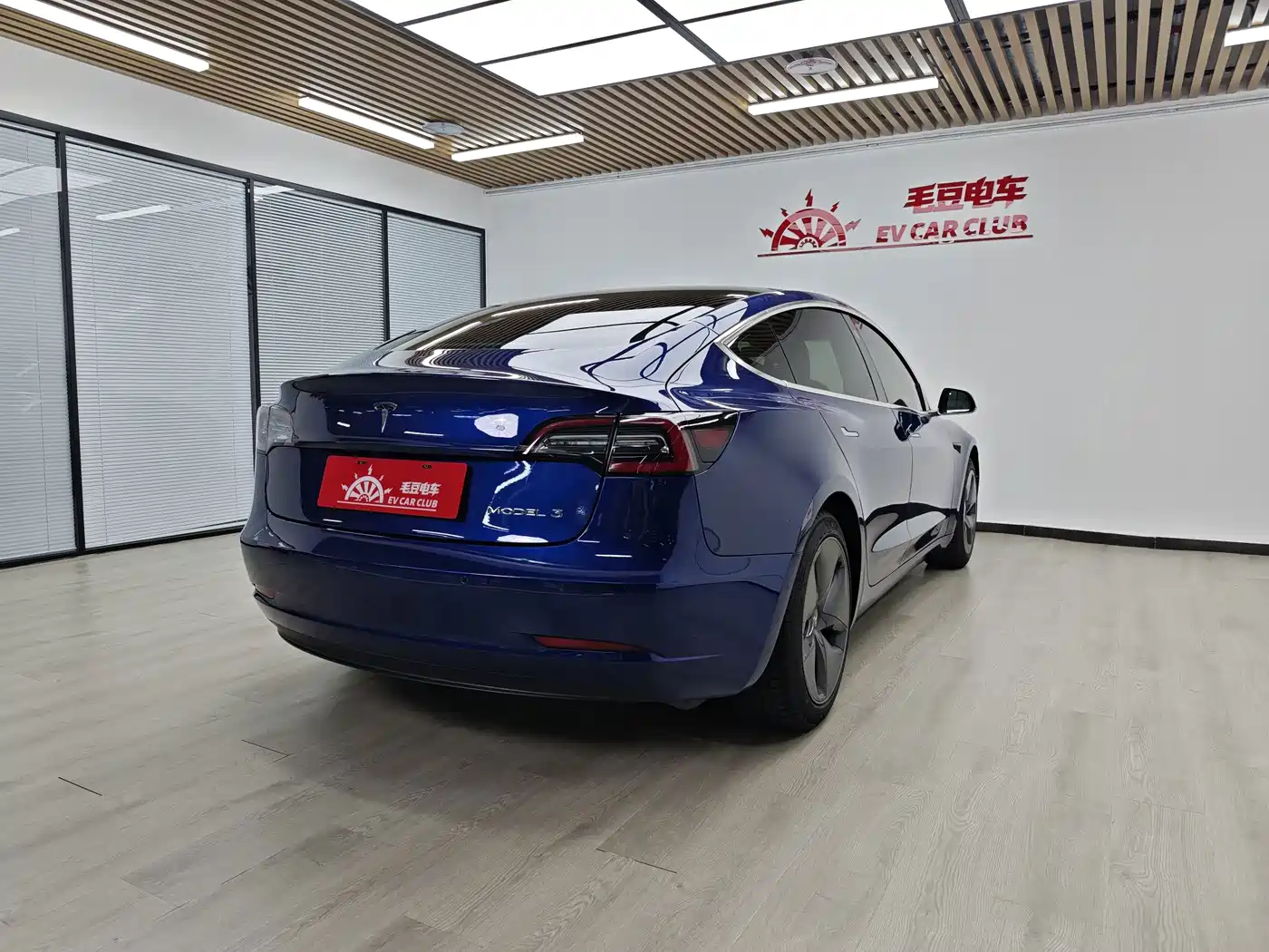 Tesla Model 3 2020 2019 Standard Range Rear-Wheel Drive Upgrade