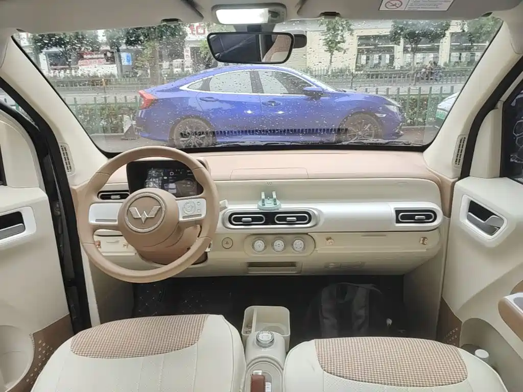 Wuling Motors Hongguang MINIEV 2026 2024 3rd Generation 215km Youth Edition