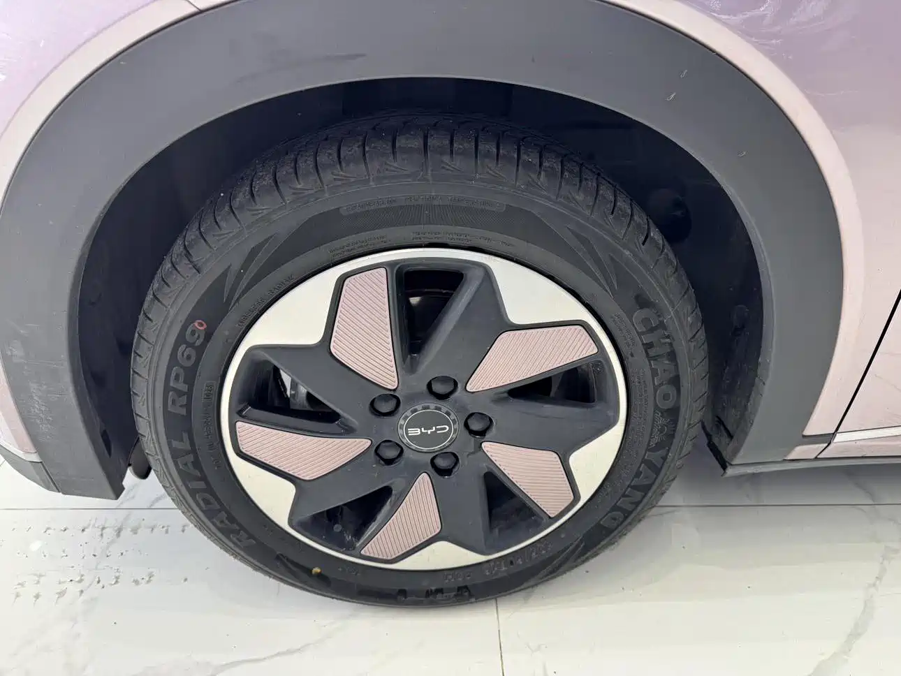 BYD Dolphin 2024 Glory Edition 420km Fashion Edition фото 26