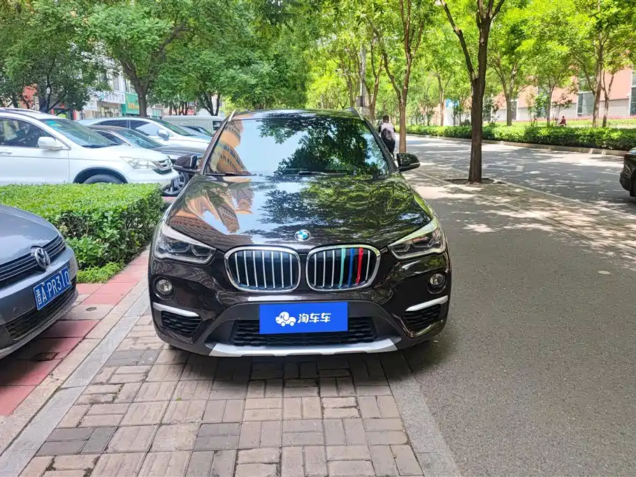 BMW X1 2019 sDrive18Li Premium Model фото 2