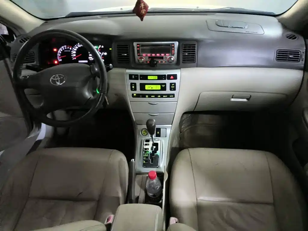 Photo 12 - Toyota Corolla