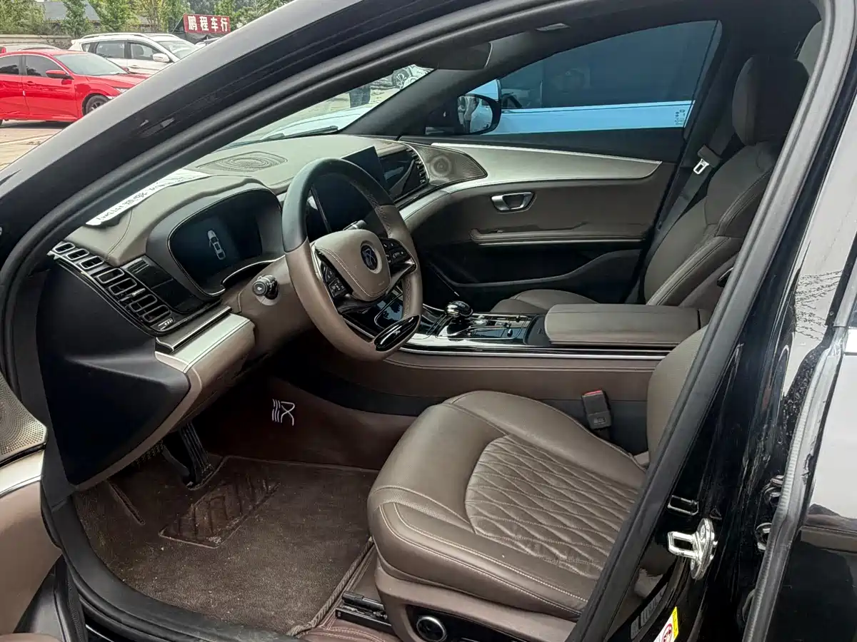 BYD Han 2025 DM-i 125KM Elite фото 4