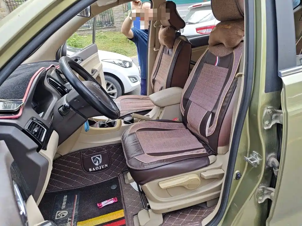 Baojun 730 2015 2014 1.5L Manual Comfort 7-seater