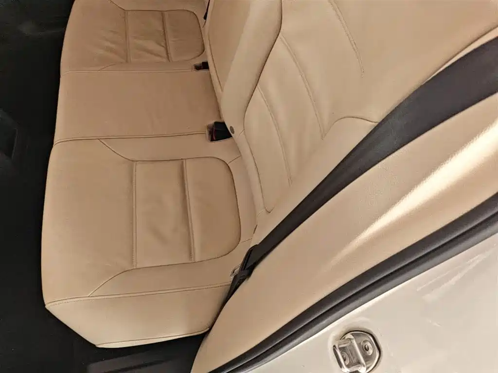Volkswagen Sagitar 2014 1.4TSI Automatic Luxury фото 17