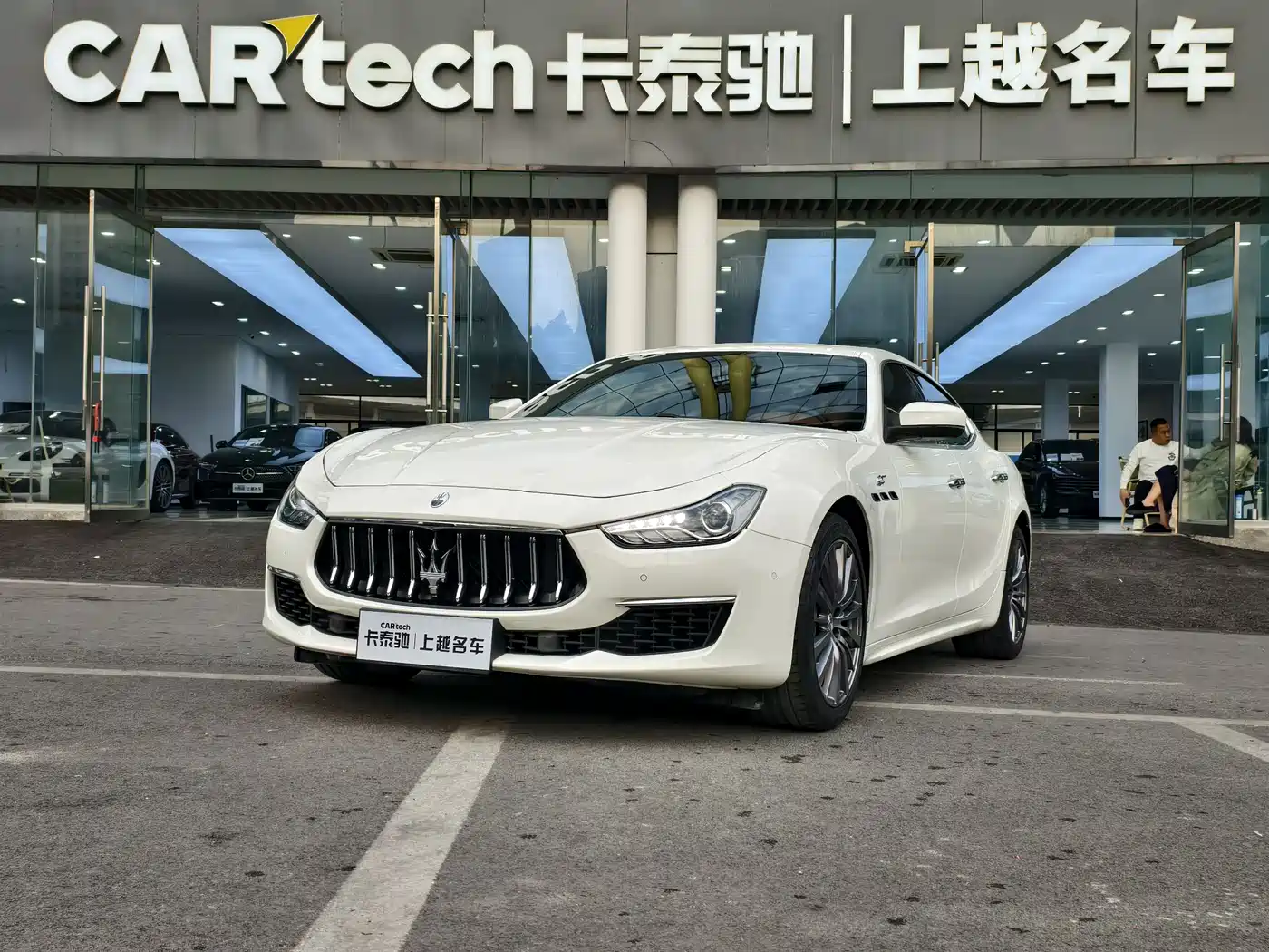 MASERATI GHIBLI