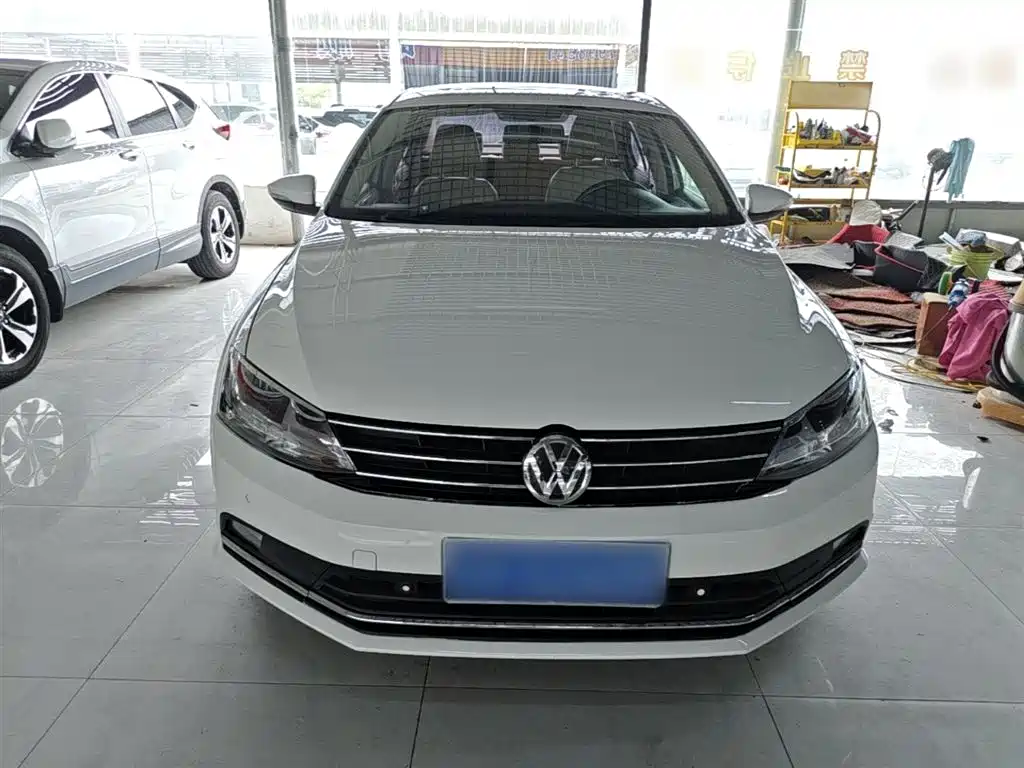 Volkswagen Sagitar 2014 1.4TSI Automatic Luxury фото 3