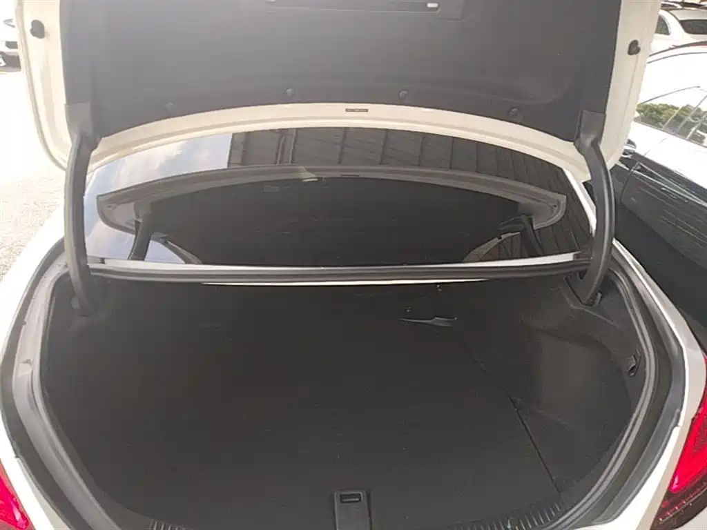 Mercedes-Benz C-Class 2019 Facelift C 260 L Sport фото 19