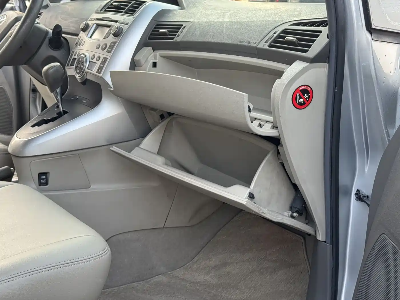 Toyota E'Z 2012 180G CVT Comfort Multi-function Edition фото 18