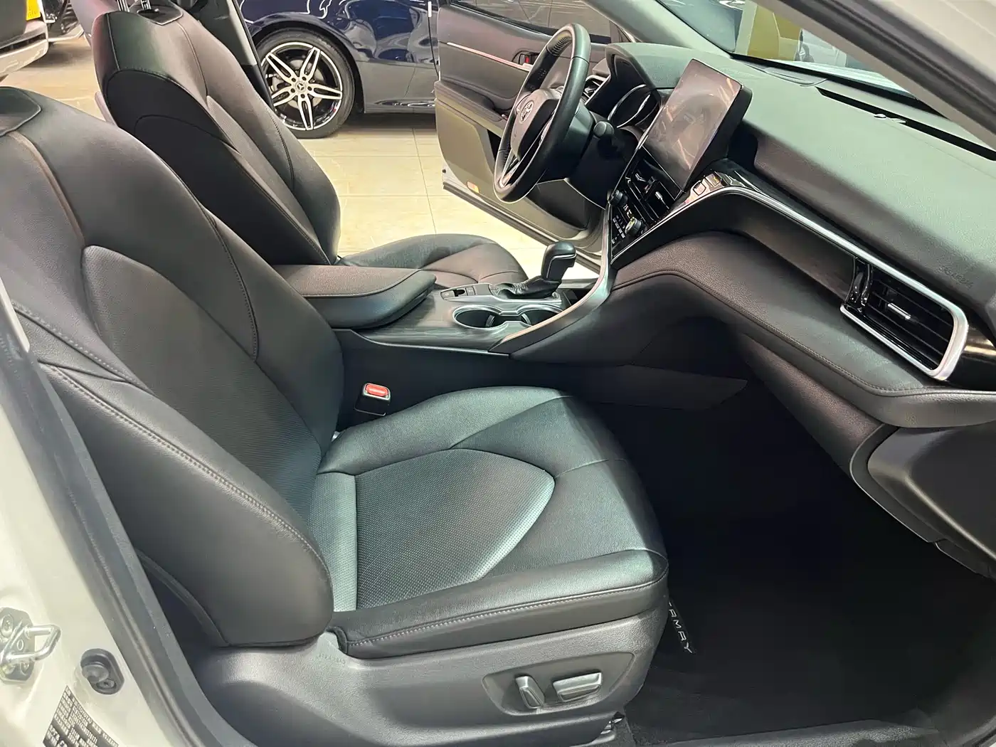 Toyota Camry 2021 2.0G Luxury Edition фото 13
