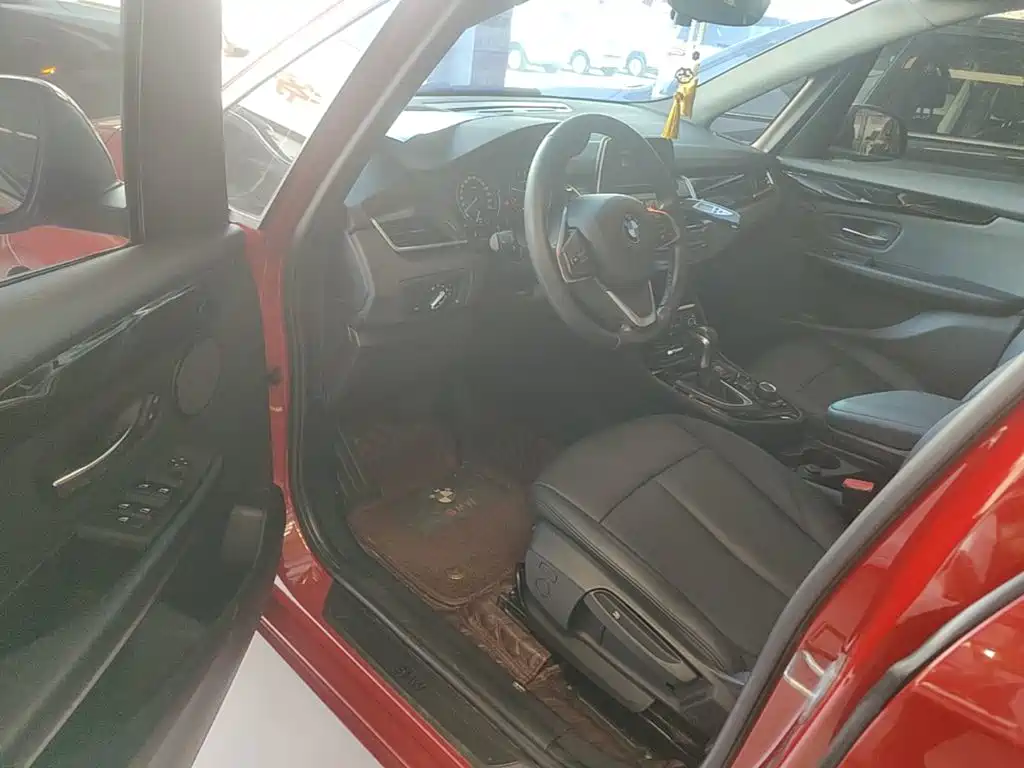 Фото 16 - BMW 2 Series Touring