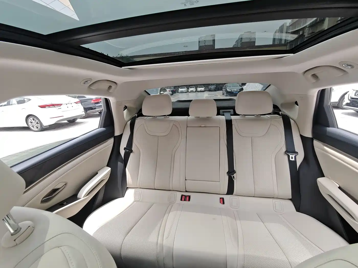 BYD Qin L 2024 DM-i 120KM Superior Edition фото 17