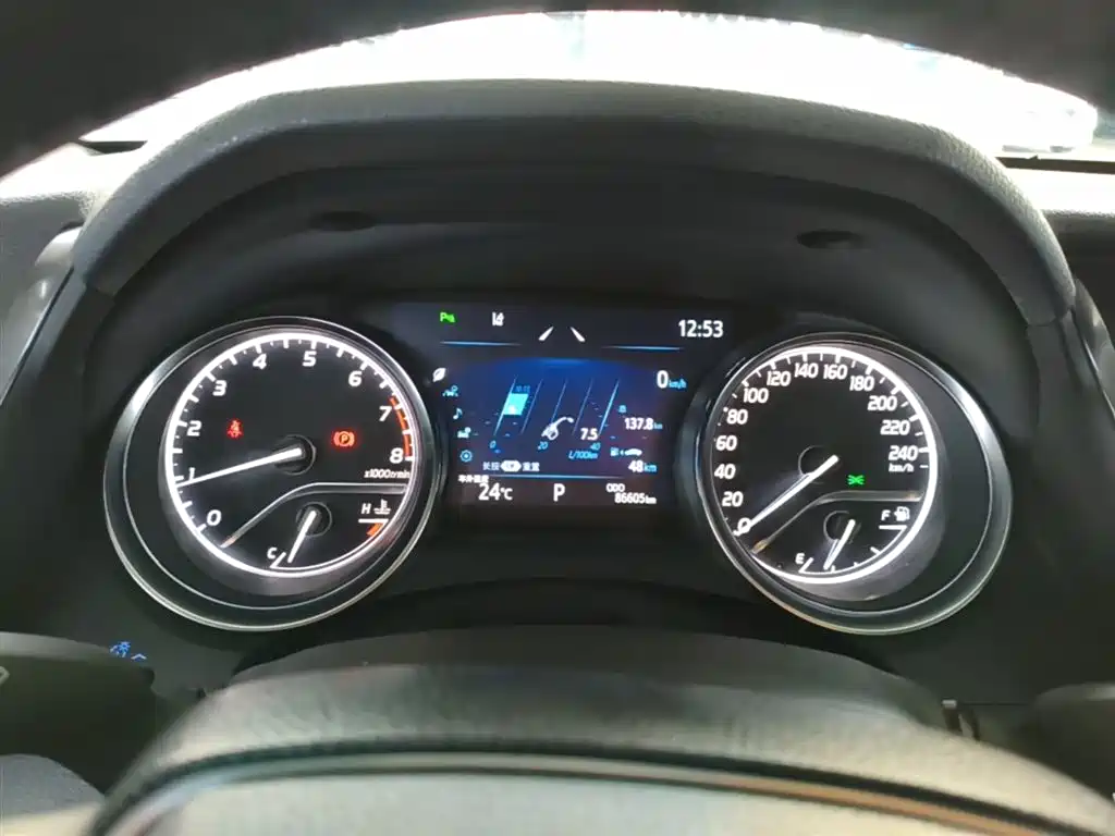Toyota Camry 2021 2.0G Luxury Edition фото 12