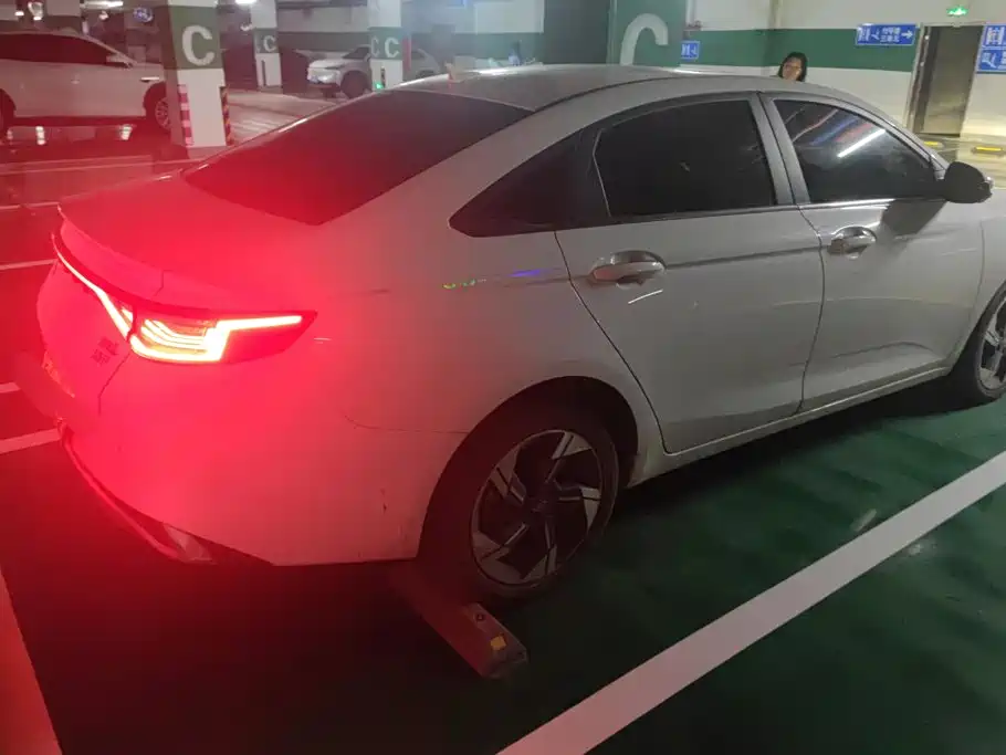 Geely Emgrand L HiP 2024 2024 Model Soaring Dragon Edition 1.5TD-DHT Pro 100KM Excellence Type