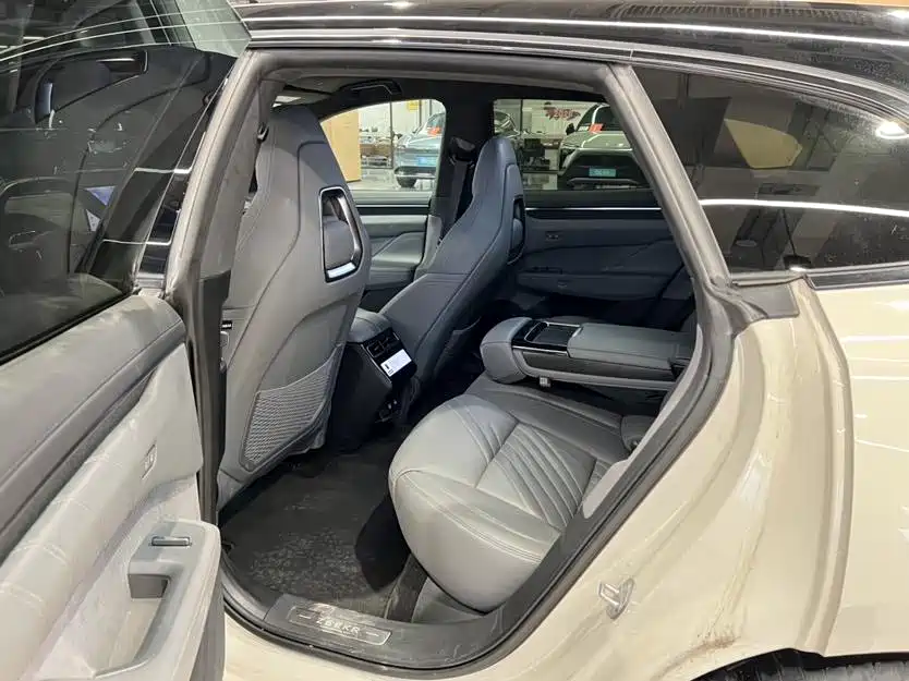 ZEEKR EXTREME KRYPTON 001