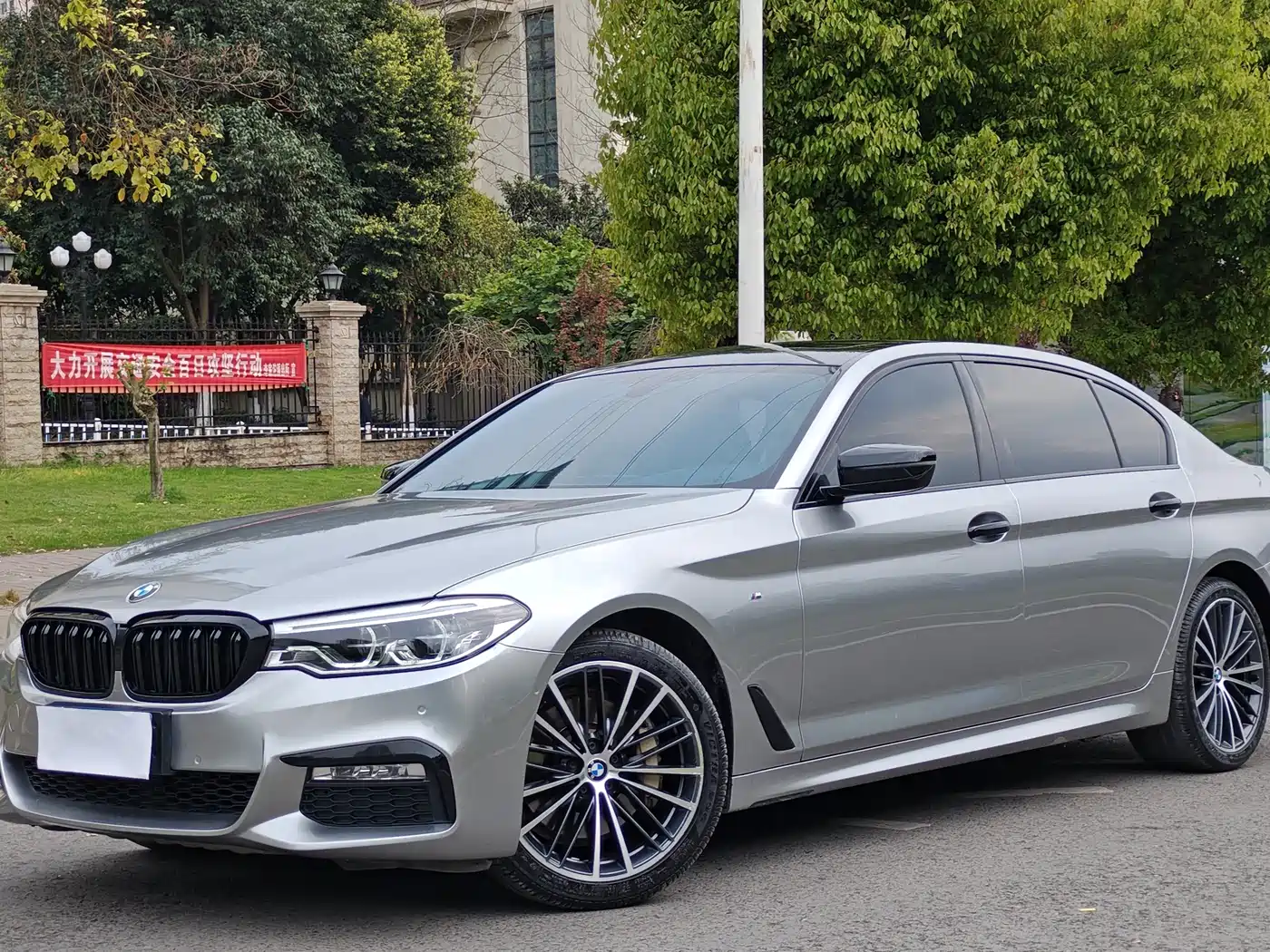 BMW 5 Series 2018 Facelift 530Li Leading M Sport Package
